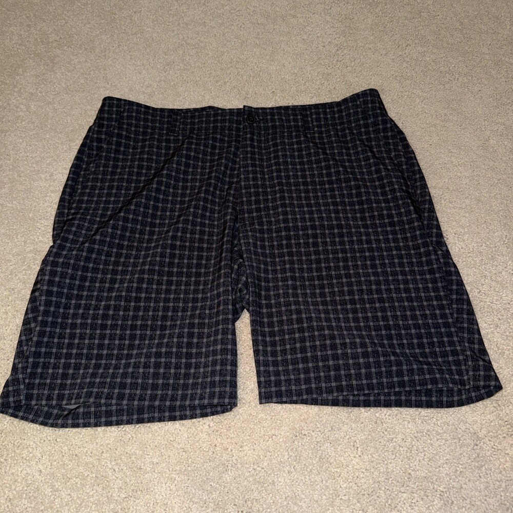 Grand Slam Men's Casual Golf Shorts Black & Grey Plaid Size 36 9" Inseam